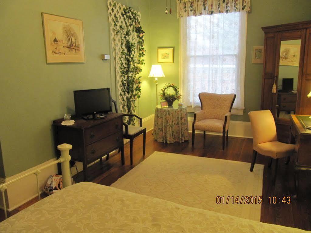 Allison House Inn Куінсі Екстер'єр фото